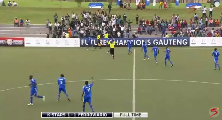 VIDEO: Karma dalam bola, lagi selebrasi gol malah kebobolan