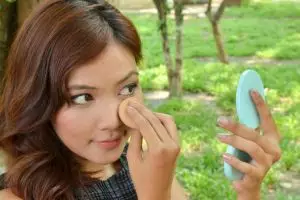 5 Alasan penting kenapa cewek ternyata nggak perlu pakai make up!