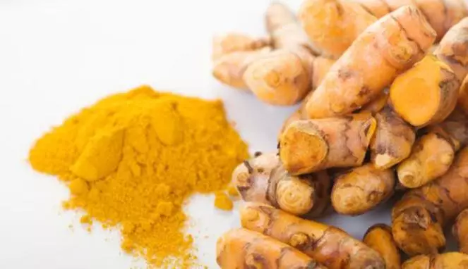 Gagal move on dari sang mantan? Kamu harus coba minum kunyit