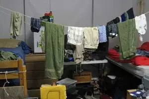 Pengalaman ini cukup untuk alasan tidak ngekos sekamar dengan teman