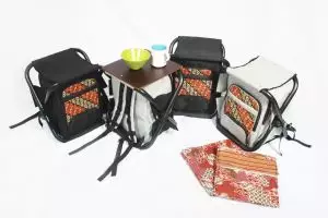 Mahasiswa Surabaya ciptakan ransel jadi kursi & meja, penemuan keren!