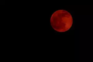 Ini dia 5 gerhana bulan total berdurasi paling lama sepanjang sejarah