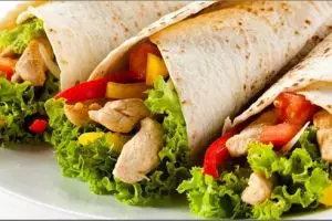 Kebab Turki di Indonesia dengan di negara asalnya beda lho, upps!