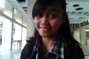 Di tangan Risti, bulu ayam dijadikan pelet berharga murah, keren!