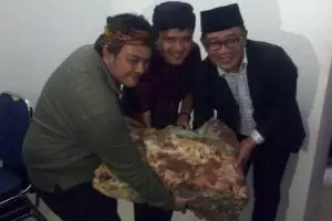 Wow, batu akik seberat 60 kg akan jadi souvenir Konferensi Asia Afrika