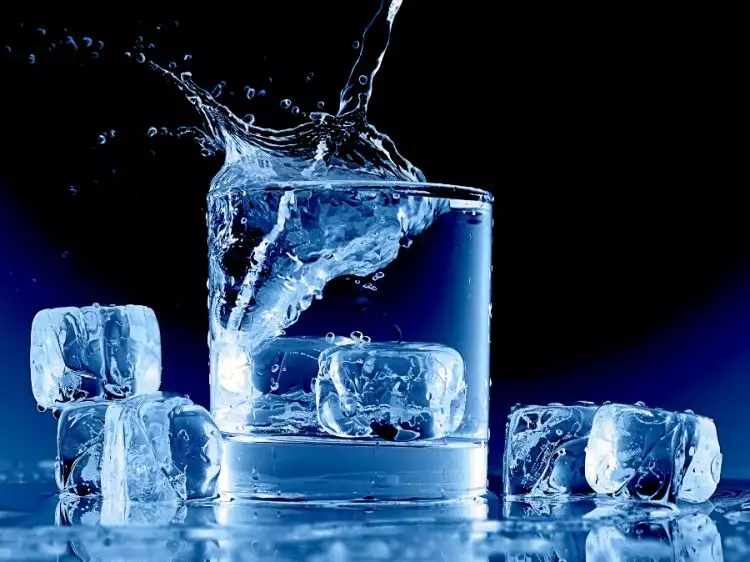 Hati-hati, minum air dingin bisa memicu penyakit diabetes