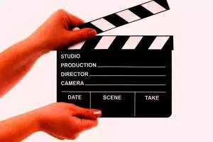 Nonton film yang menguras air mata bisa bikin gendut 