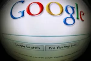 Dalam urusan googling, cowok lebih pintar ketimbang cewek