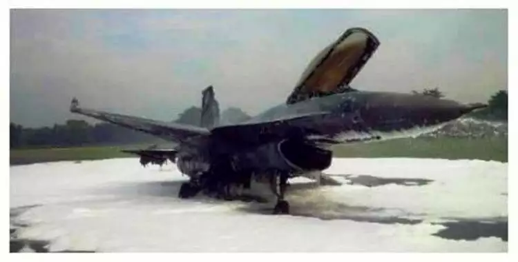 F-16 yang terbakar di Halim baru 7 bulan dioperasikan TNI AU
