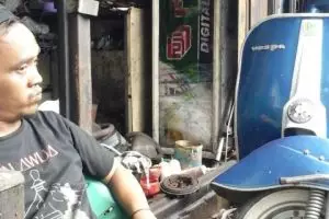 Makin kuno makin cihuy, motor baru pun dimodifikasi jadi kuno