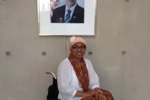 Risnawati, difabel pendiri lembaga pemberi kursi roda gratis