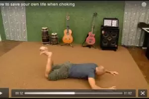 VIDEO: Cara atasi diri saat tersedak
