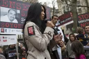 Anggun ikut demo dan orasi mengecam eksekusi mati