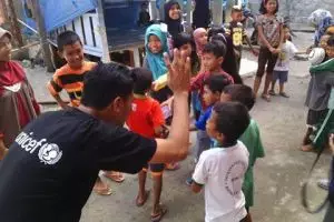 Tirta Triana bangga, anak didiknya semangat meski belajar di pos ronda