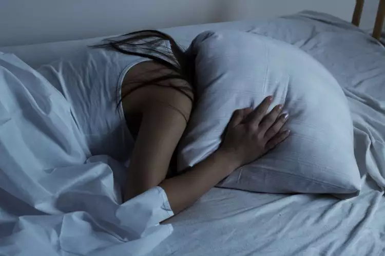 Ini 7 penjelasan kalau kamu terlalu sering terjaga di malam hari