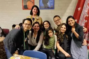 Berpisah puluhan tahun, keluarga ini bisa berkumpul berkat Facebook