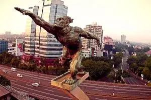 Misteri tempat yang ditunjuk Patung Pancoran