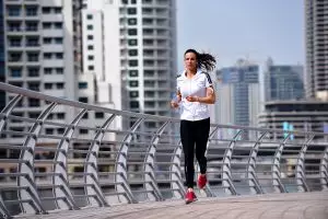 Lari pagi bikin payudara perempuan mengendur