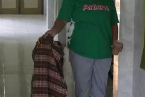 Kebesaran hati Efie, tiap hari melayani setidaknya 14 lansia pikun