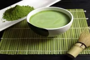 Ini 10 alasan kenapa kamu harus minum green tea tiap hari, suka kan?