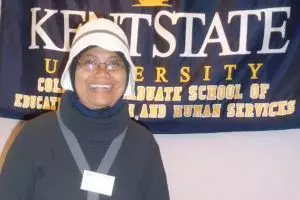 Guru SMA ini dedikasikan hidupnya jadi sukarelawan pendidikan, brilio!