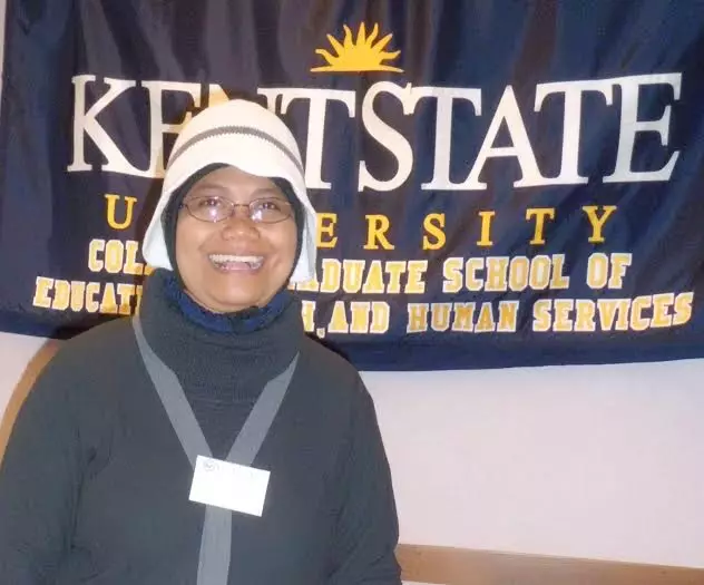 Guru SMA ini dedikasikan hidupnya jadi sukarelawan pendidikan, brilio!