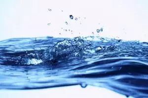 Ternyata air panas lebih cepat membeku dari air dingin, ini alasannya