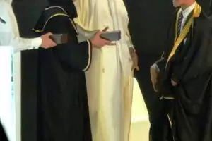 Meski gagap & sulit menulis, Rakhmat raih IPK 3,93 di Qatar University