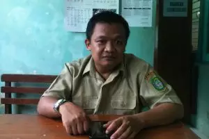 Banyak yang melarang, guru ini malah izinkan siswanya pakai smartphone