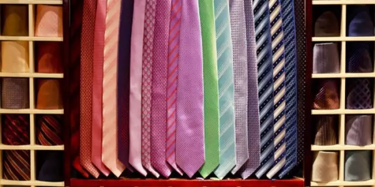Sejarah dasi, dari aksesori militer hingga pakaian formal