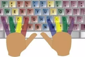 Gaya mengetik bisa ungkap kelelahan atau penyakit lho, hati-hati!