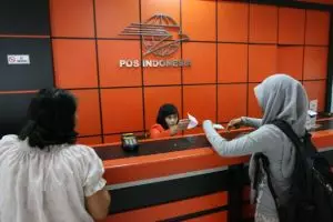 Tipe-tipe orang di kantor pos yang perlu kamu tahu, kamu tipe mana? 