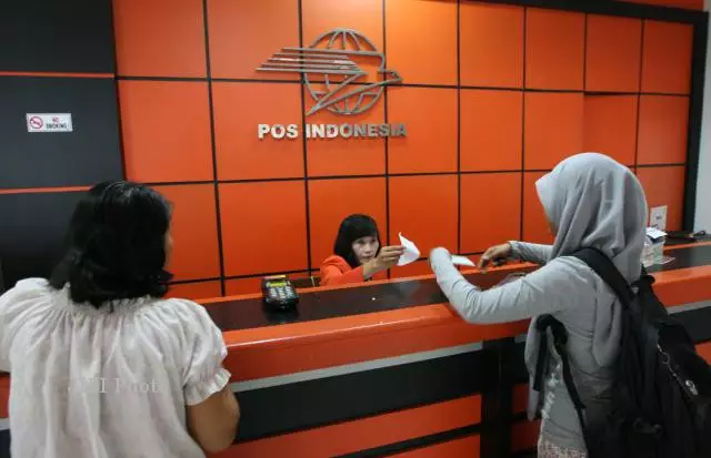 Tipe-tipe orang di kantor pos yang perlu kamu tahu, kamu tipe mana? 