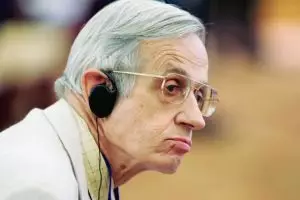 Game theory, warisan John Nash untuk dunia ekonomi