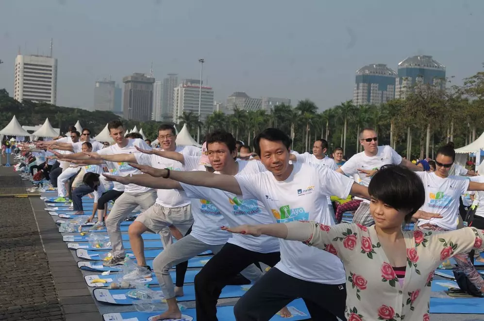 Nggak cuma cewek, cowok ternyata juga perlu yoga! Ini 7 alasannya