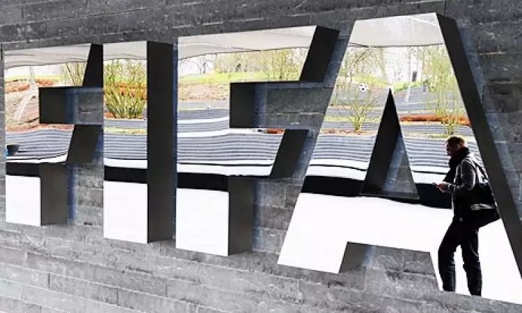 Penangkapan pejabat FIFA gegerkan dunia sepak bola
