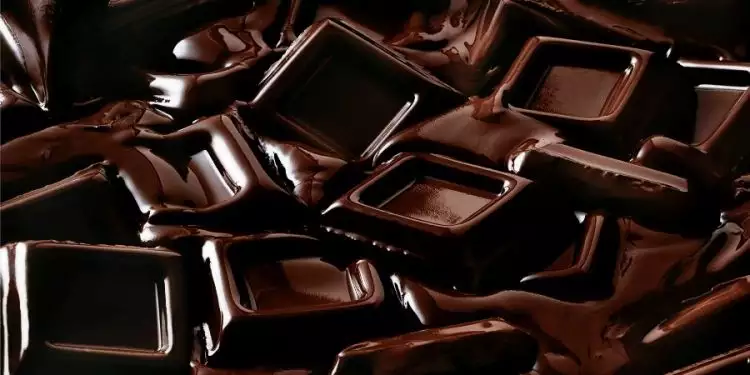 Selain bikin rileks, Dark Chocolate berkhasiat untuk tabir surya alami