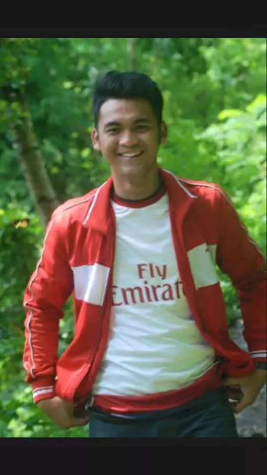 Sarjana Teknik Informatika ini pilih jualan kerupuk kedelai