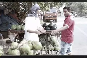 VIDEO: Tawar menawar penjual kelapa & pembeli sindir ini orang kaya