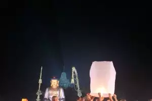 FOTO: Melambungkan harapan dari pelataran Borobudur