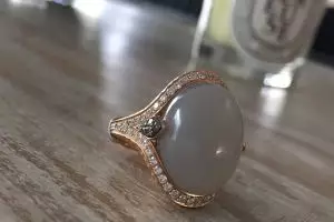 Komentar orang Indonesia banjiri Instagram Victoria Beckham, kenapa?