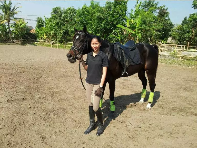 Sekolah berkuda ini ajarkan teknik berkuda warisan para raja