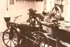 Ini nih sejarah lahirnya sepeda motor