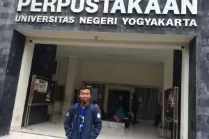 Kisah anak tukang sayur, keliling dunia berkat prestasi seabrek