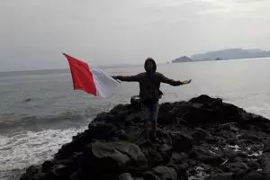 7 Pose khas wisatawan Indonesia, kamu suka foto yang gimana?