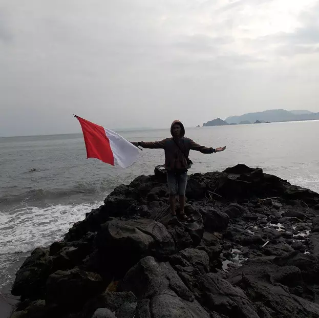 7 Pose khas wisatawan Indonesia, kamu suka foto yang gimana?