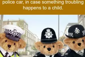 Polisi Belanda selalu bawa boneka Teddy Bear saat patroli, mengapa?