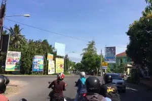 Warga desa ini takut melewati perempatan, ada apa?