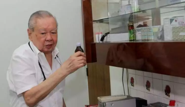 Dokter Lo Siaw Ging, tiap bulan bayar tagihan resep pasien Rp 10 juta 