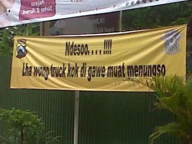 Peringatan unik, hanya ada di Indonesia, malah lucu ya?